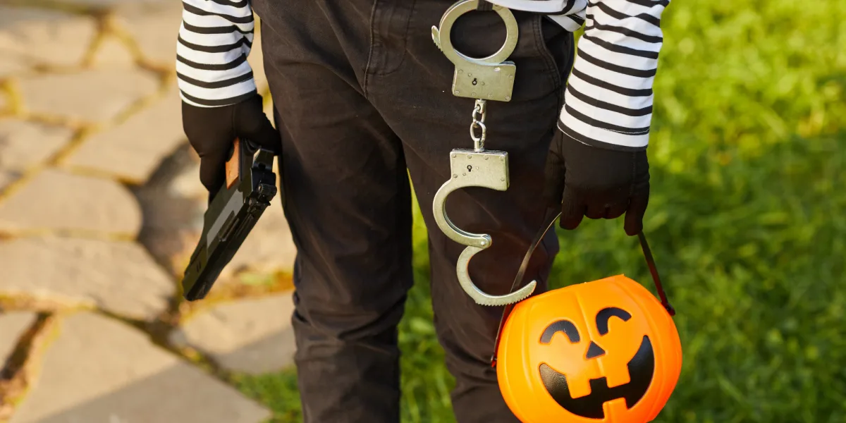 Can You Carry A Toy Gun On Halloween